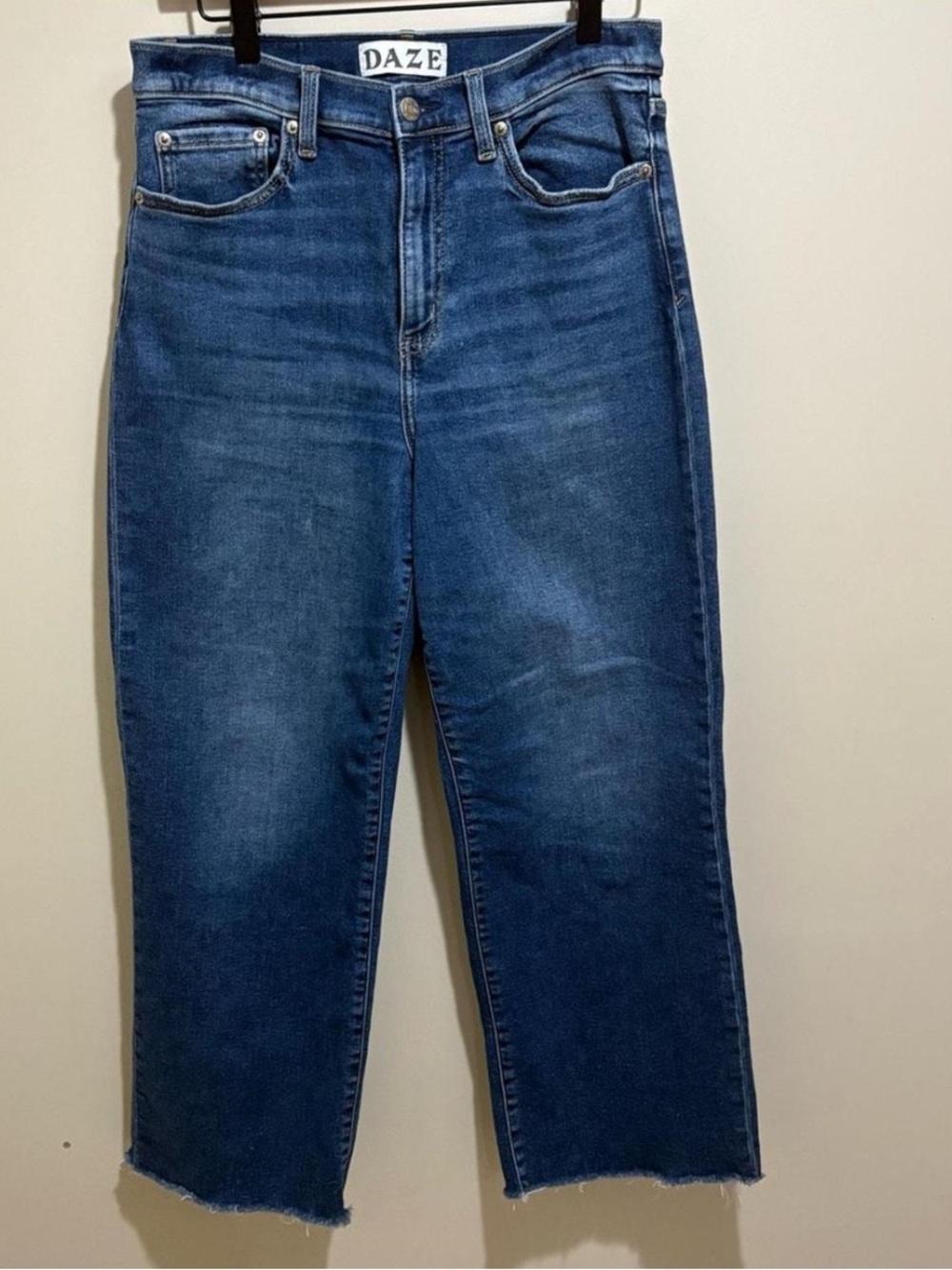 DAZE Hug High-Rise Cropped Straight Jeans in Dark Blue